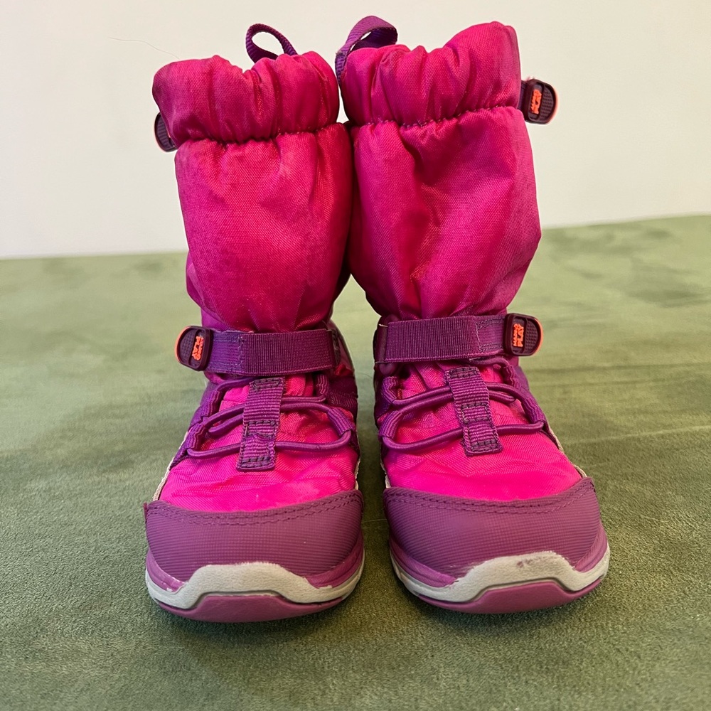 Stride Rite toddler snow boots